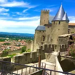 Apartment 4 Chateaux Lastours 3 Star 3 Bed Bel Appartement Familial Quertineux *