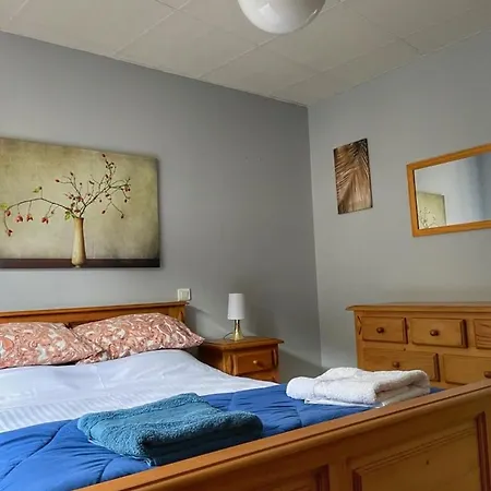 4 Chateaux 3 Star 3 Bed Bel Familial Quertineux Apartamento