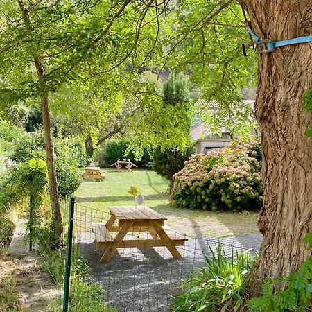 3 Star 3 Bed Air Conditioned Quertineux 100m To Historic 4 Cathar Chateaux Access To A Very Pretty Riverside Garden!! Lägenhet *